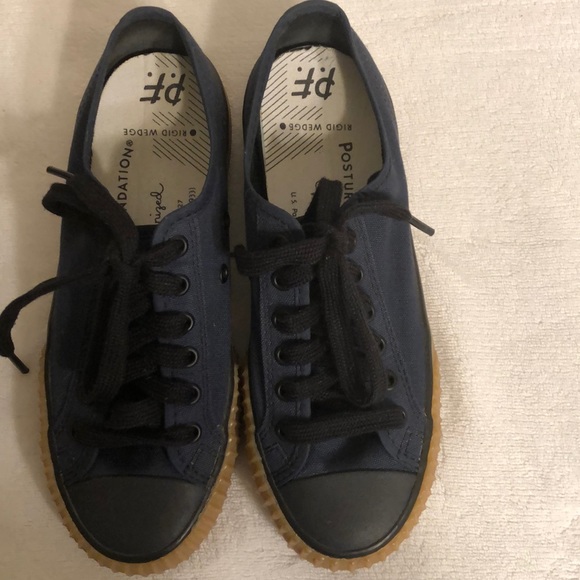 P.F. Flyers Shoes - Unisex PF Flyers canvas blue shoes;EUC